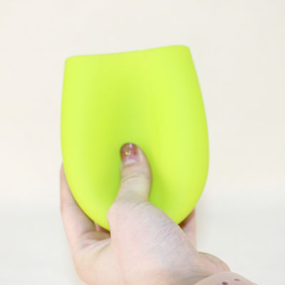 Чашка BPA воды силикона цвета Panton не освобождает никакую ручку никакая крышка для пива вина