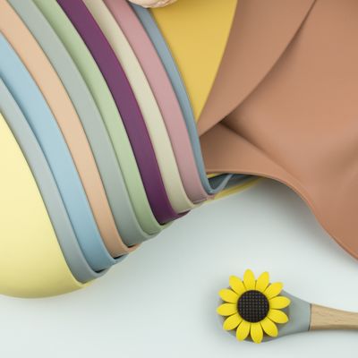 Bib силикона BPA свободный мягкий персонализированный, водоустойчивые Bibs уловителя еды силикона