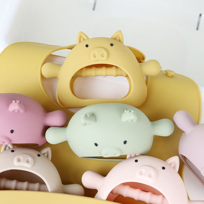 Изготовленный на заказ различный силикон Teether сжатия ручки формы свиньи форм для младенца с различными дизайнами