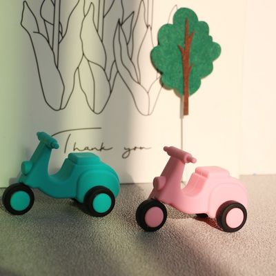 на заказ и оптом Безопасные силиконовые игрушки для автомобилей набор для младенцев машины скорой помощи мотоциклы мотоциклы